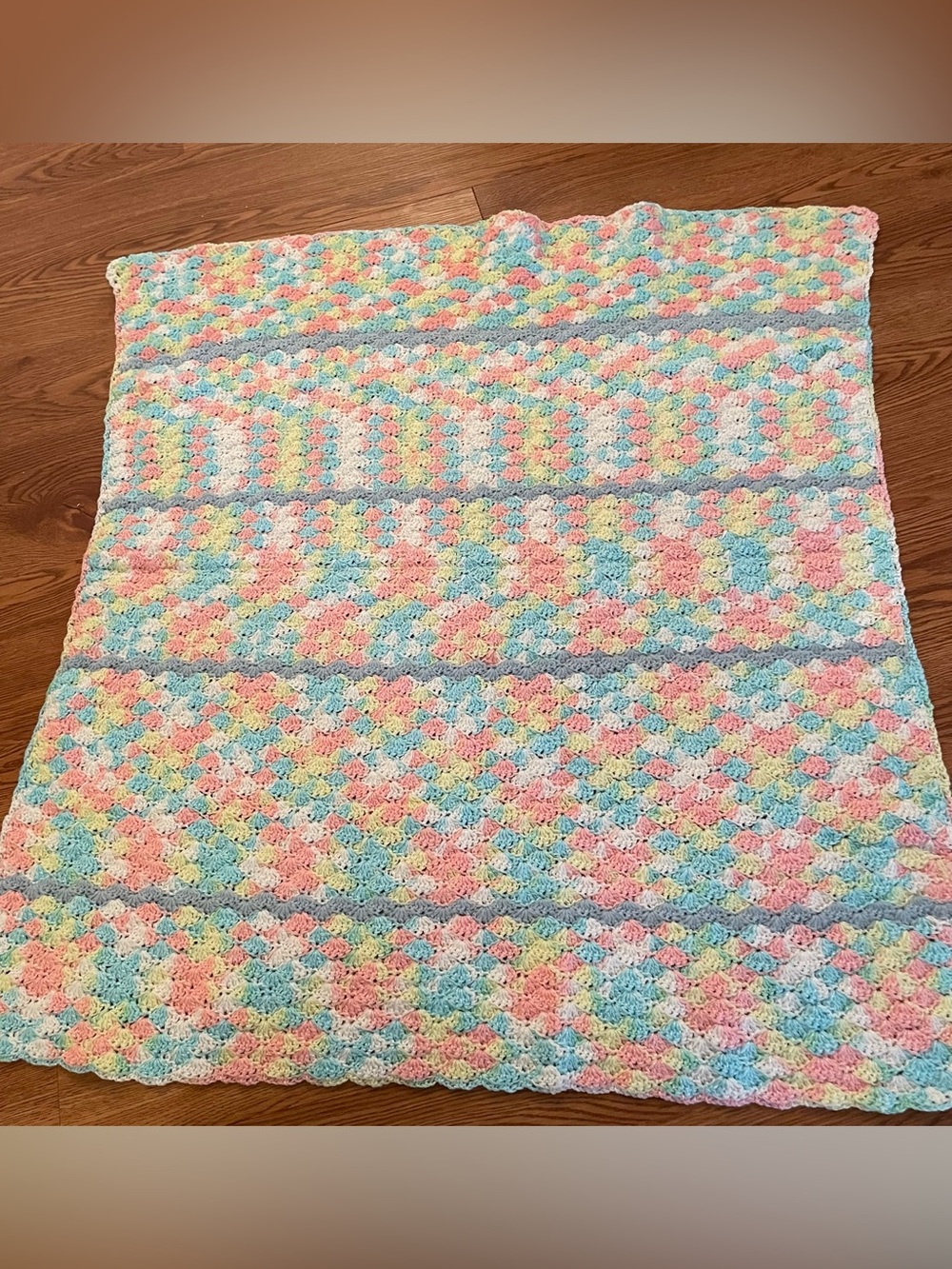 Handmade Crocheted Throw‎ Lap Baby Blanket  Afghan 27 X 30 Cozy Vintage Pastel